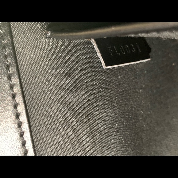 Louis Vuitton Epi Dinard - Picture 10 of 12